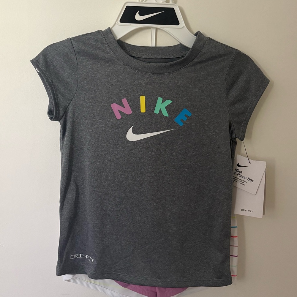 Nike 2-Piece “Easter” Workout Set